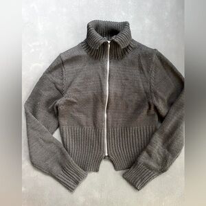 COS cropped zip up // size L // 100% cotton